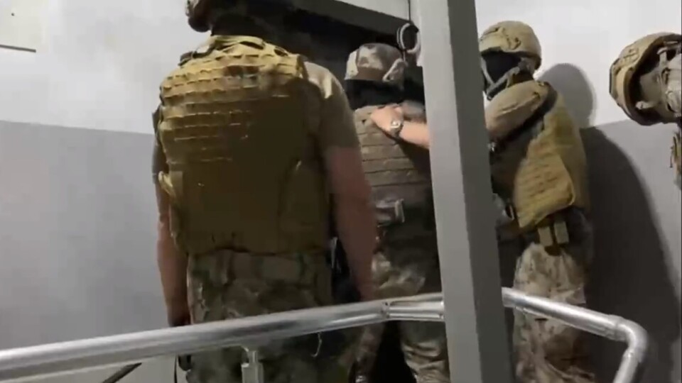 49 gözaltı, 21 tutuklama