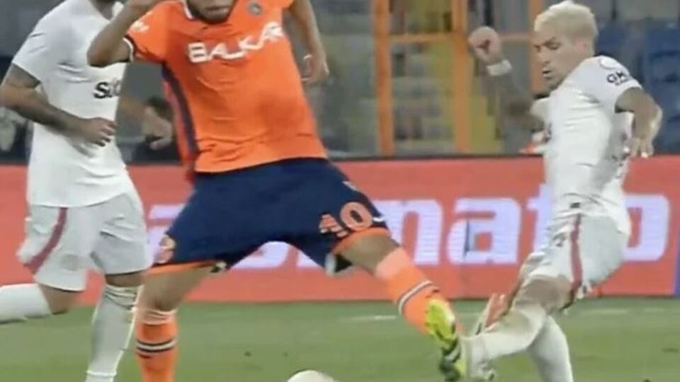 Galatasaray kırmızı kart bekledi