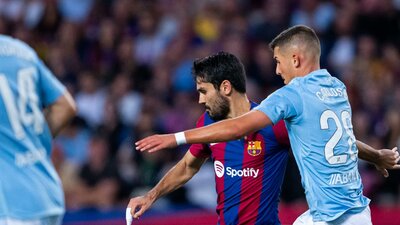 Barcelona geriden gelerek kazandı
