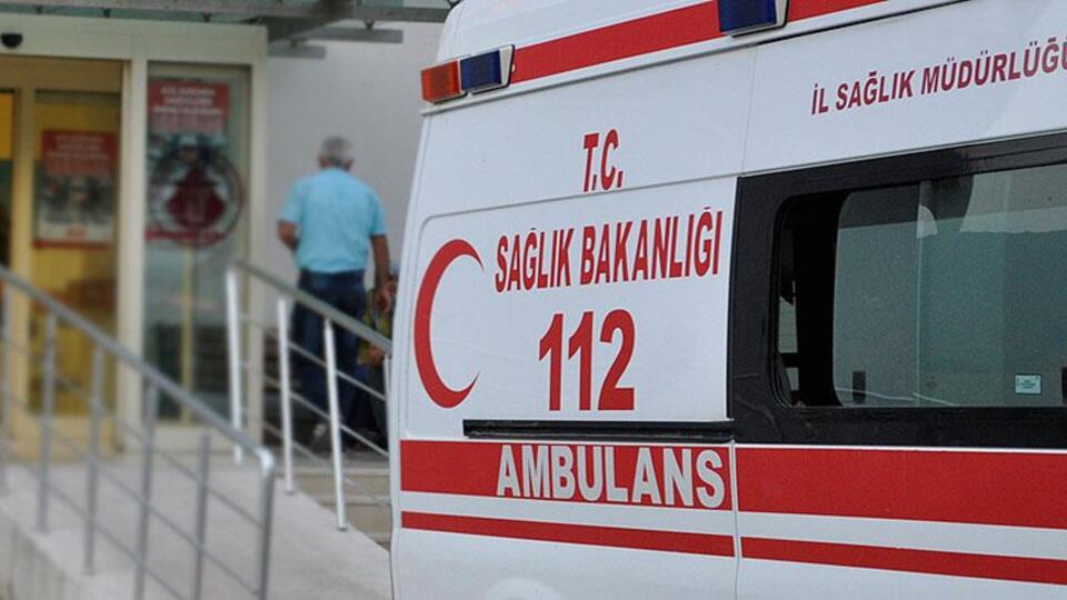 Erzincan'da 2 otomobil çarpıştı: 7 yaralı