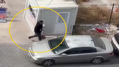 Adliye önünde kan döküldü