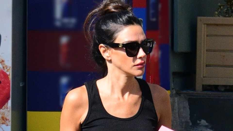 Aslıhan yürüyüşte