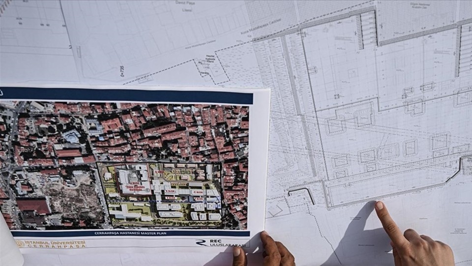 Yeni Cerrahpaşa Tıp Fakültesi'nin ilk beton harcı döküldü