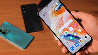 Üniversitelilere cep telefonu