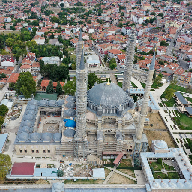 Selimiye'nin kaybolan çinileri çoğaltıldı