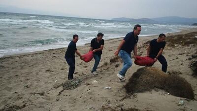 Yasak alanda toplandı! 5.5 ton kum şırlanı ele geçirildi!