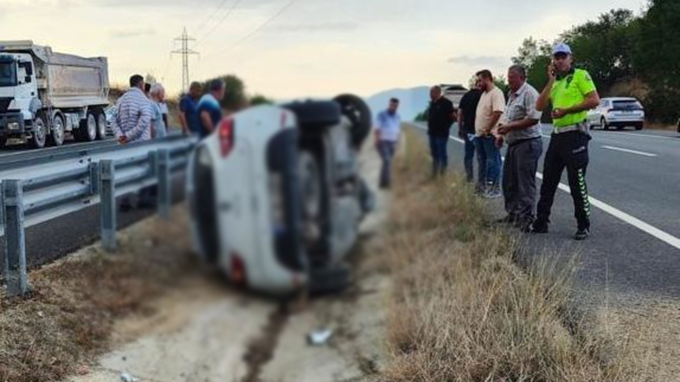 Karabük'te otomobil devrildi: 3'ü çocuk 6 yaralı