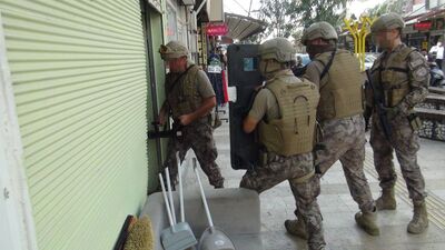 Antalya'da uyuşturucu operasyonu: 5 gözaltı