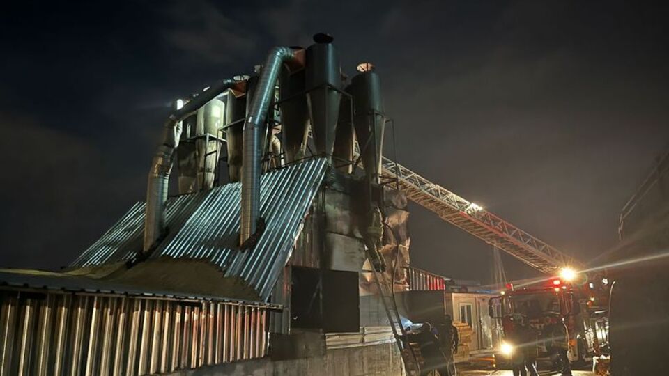 Ankara'da talaş fabrikasında korkutan yangın