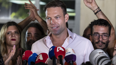 Yunanistan'da muhalefet lideri askere gidecek