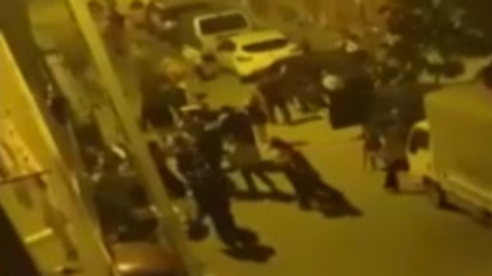 Kına gecesinde 'halay başı olma' kavgası!