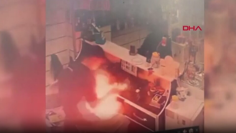 Bomba gibi patladı!