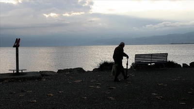 İşte yaşlılıkta yaşanan en önemli halk sağlığı sorunu