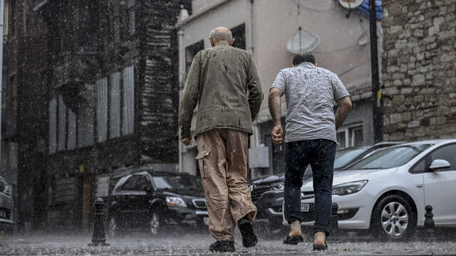 AKOM'dan İstanbul için uyarısı! Bu saatlere dikkat