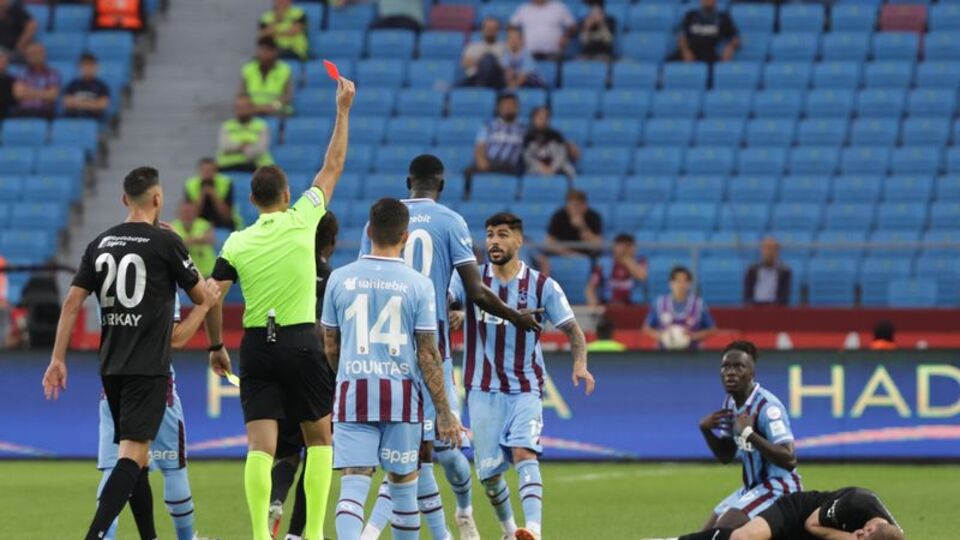Trabzonspor'da hakem isyanı!