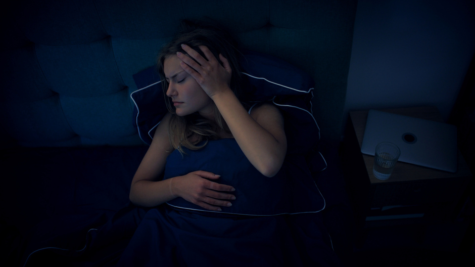 Rüyada Yırtık Çorap Görmek