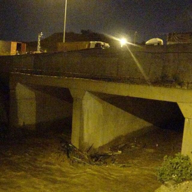 Taşan dere depremzedeleri korkuttu