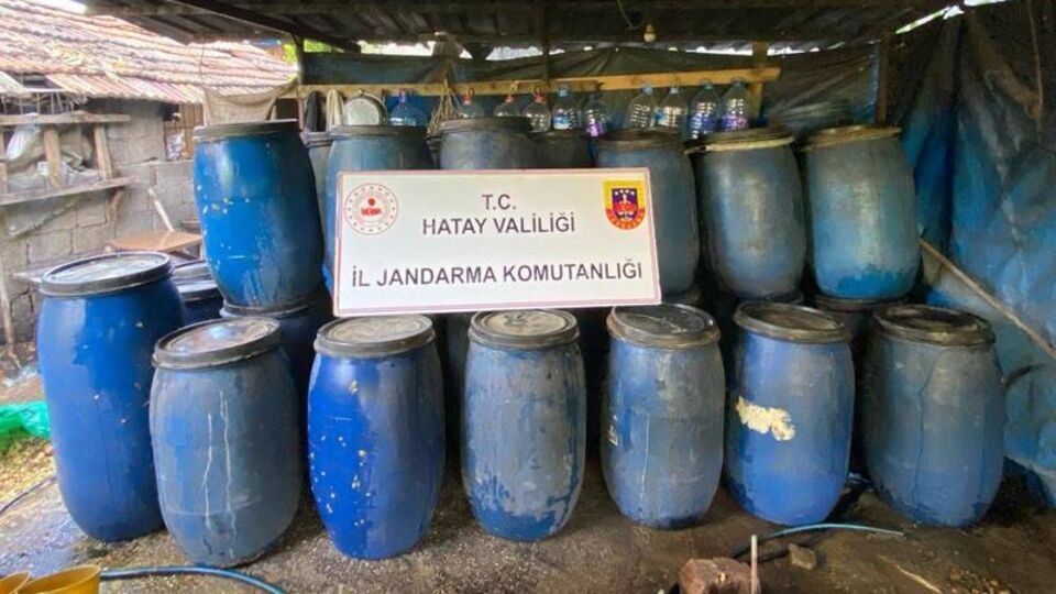 Hatay'da sahte içki operasyonu: 2 gözaltı