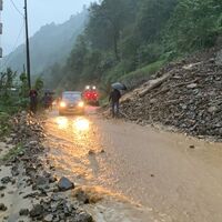 Rize'de şiddetli yağış etkili oluyor