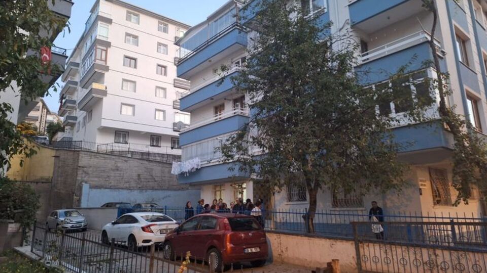 Annesini öldürüp not bıraktı