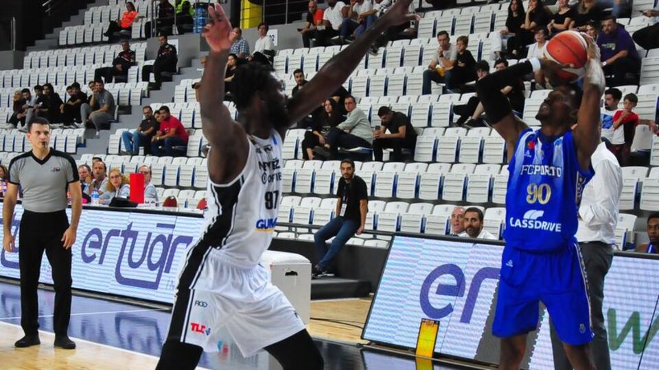 Porto- Nevezis'i rahat yendi