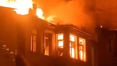 Fatih'te metruk binada yangın: 1 gözaltı