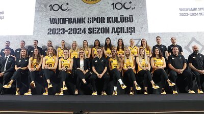 VakıfBank sezonu açtı