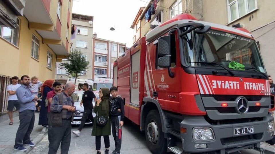 Esenler'de kahreden yangın!