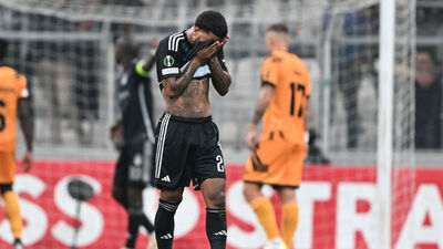 Dolmabahçe'de yıkım!