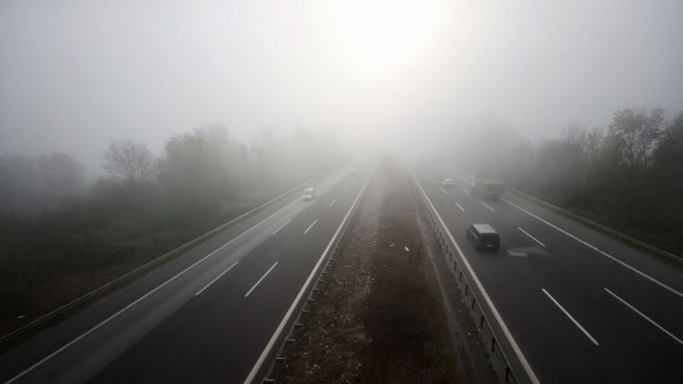 Yağış yok, sis ve pus var