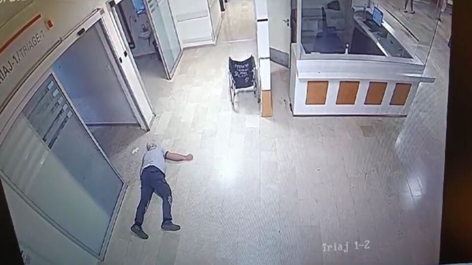 Acil serviste göğsüne darbe almıştı! Büyük acı!