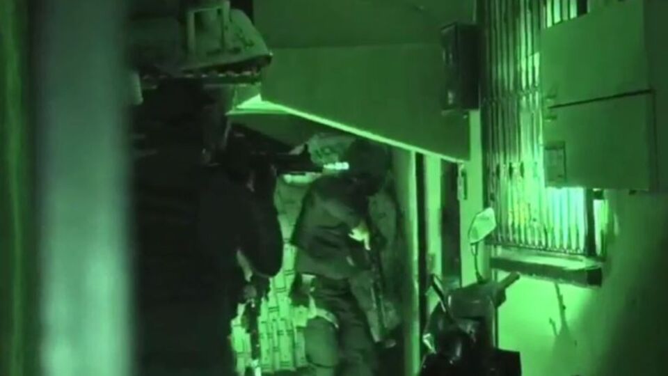 Terör örgütlerine çifte operasyon! 167 gözaltı