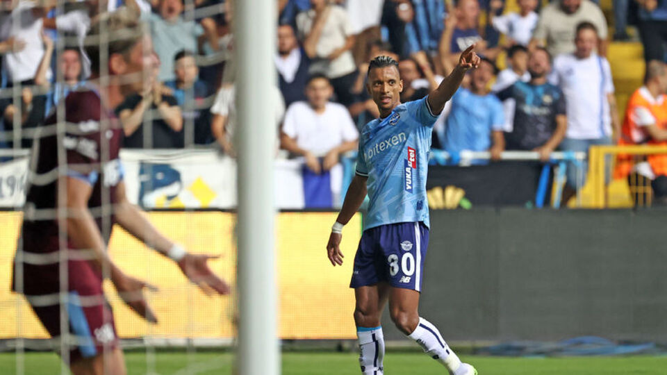 Fırtına Nani'ye teslim!