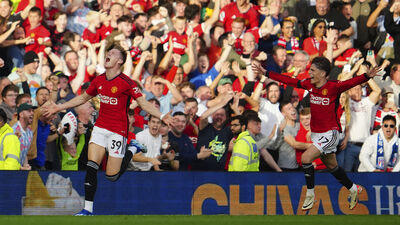 Manchester United'dan geri dönüş!