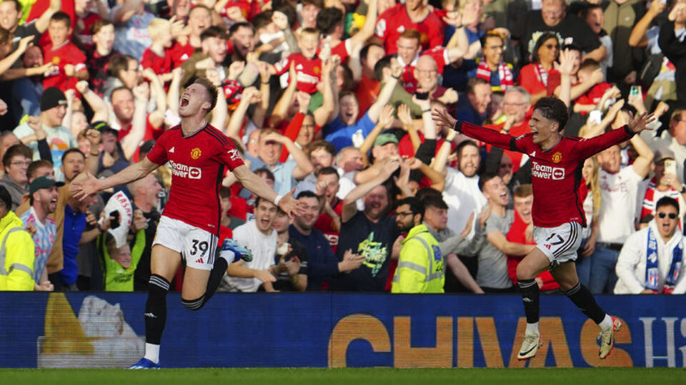 Manchester United'dan geri dönüş!