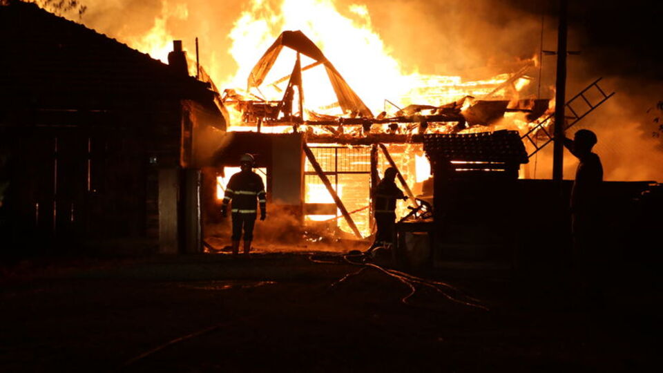 Kastamonu'da 4 ev ile 1 ahır yandı