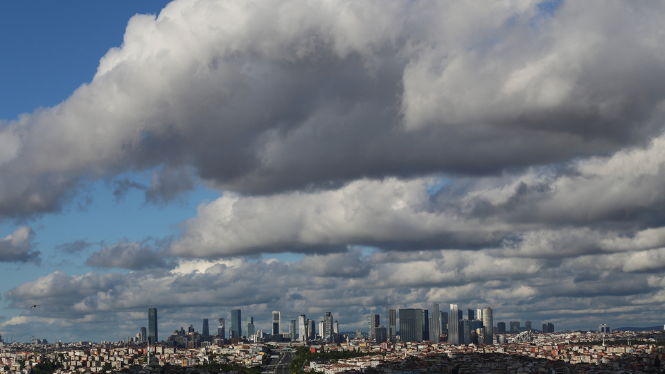 Hava bulutlandı ama beklenen yağış yok!