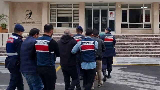 181 göçmen kaçakçısı yakalandı