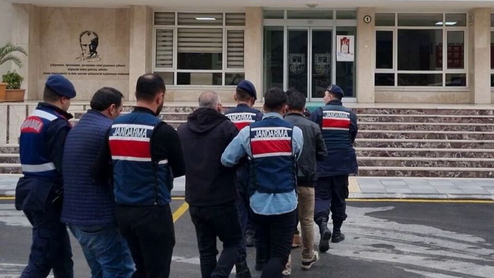 181 göçmen kaçakçısı yakalandı