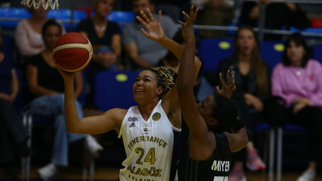 Fenerbahçe'den 49 sayı fark!