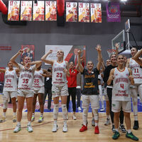 Dişi Aslan galibiyetle başladı