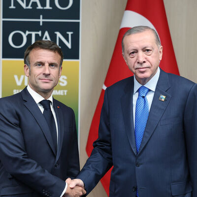 Cumhurbaşkanı Erdoğan, Macron ile görüştü