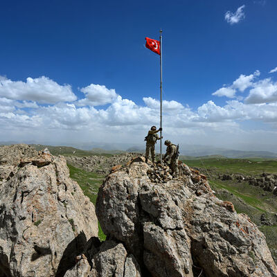 1 "turuncu" ve 1 "gri" etkisiz hale getirildi!