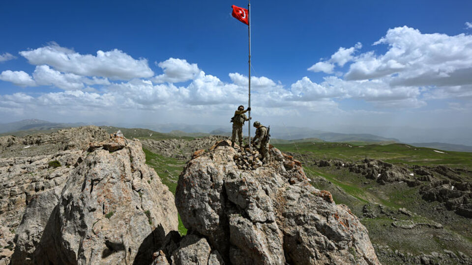 1 "turuncu" ve 1 "gri" etkisiz hale getirildi!