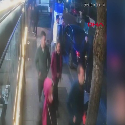 Polis kontrolünden kaçan alkollü sürücü, yayalara çarptı