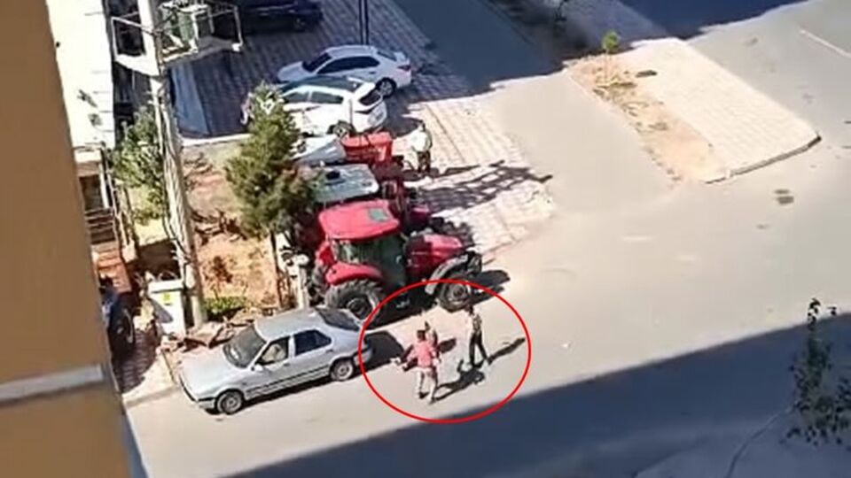 Feci olay kameraya yansıdı! Oğlunun önünde öldürdü!