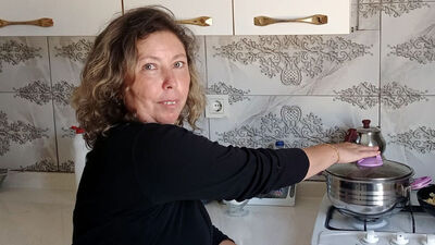 Kanseri 2 kez yendi: Moralden başka ilacı yok