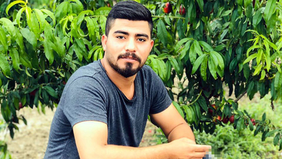 Restoranda arkadaşlarıyla buluştu! Son yemek!