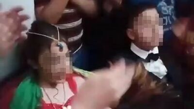 8 ve 9 yaşındaki çocukların nişan törenine inceleme!