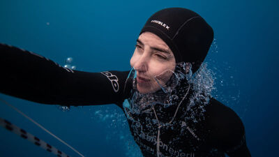 Şahika Ercümen'den 100. yıl rekoru!